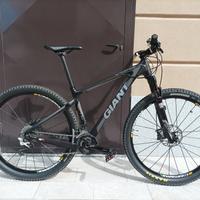 MTB Giant XTC 29" Carbonio