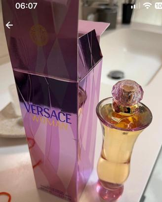 Profumo donna versace