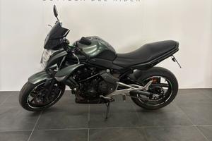 Moto depotenziata A2 Kawasaki Er6n