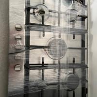 Wirpooll piano di cottura  con 5 fuochi ..a gas..