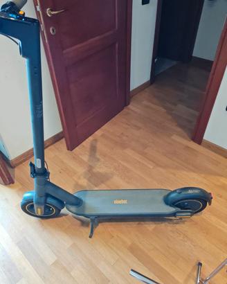 Monopattino Segway Ninebot G30 max
