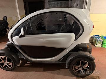 Renault twizy