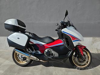 Honda Integra 750 usata in vendita in Toscana - Main Image