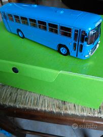 modellino autobus fiat 306