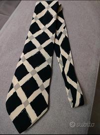 cravatta nera beige Hugo Boss 