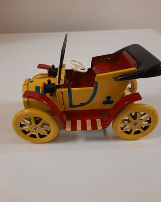 auto di latta