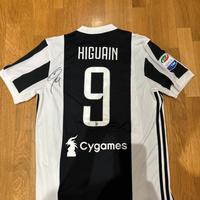 Maglia N.9 Higuain Juventus autografata
