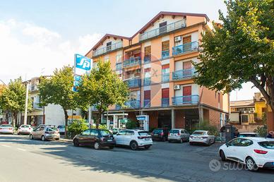 Locale Commerciale - San Giovanni la Punta