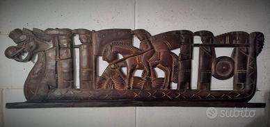 Bassorilievo in legno  intagliato a mano