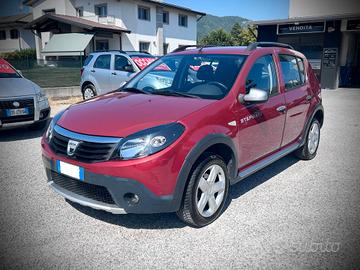Dacia Sandero Stepway 1.6 benzina - UNIPROPRIETARI