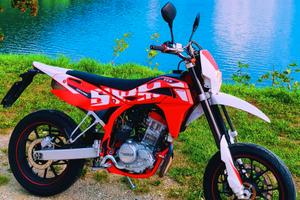 SWM SM 125 R 2017 ( PREZZO TRATTABILE )