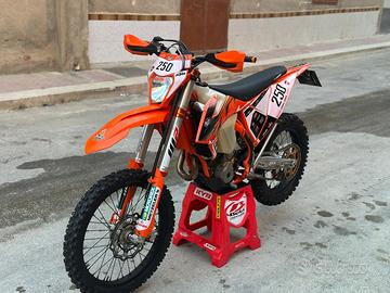 KTM EXC F 250 4 tempi six days