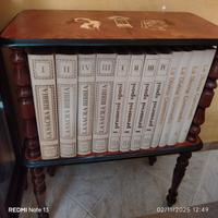 Mobiletto porta enciclopedia degli anni 80 