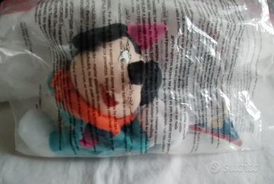 Peluche Minnie dalle lunghissime ciglia