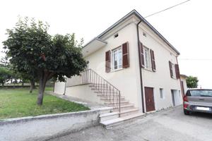 CASA INDIPENDENTE A CONTROGUERRA