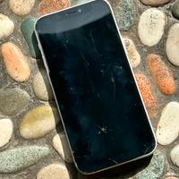 Iphone 12 mini schermo rotto