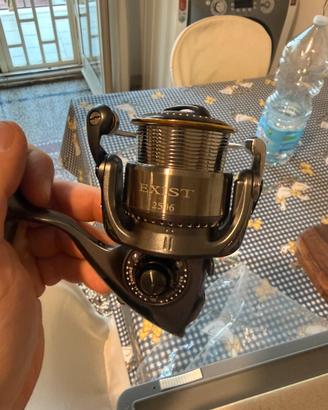 Mulinello Daiwa Exist Steez 2506
