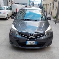 Toyota Yaris 1.3 bz 5 porte Km 83.000 - 2011