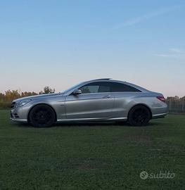Mercedes E250 Coupé FULL