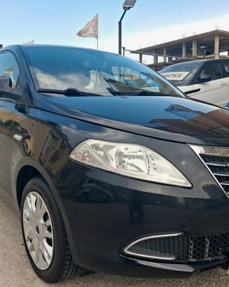 LANCIA YPSILON GOLD 1.2 BENZINA 70CV