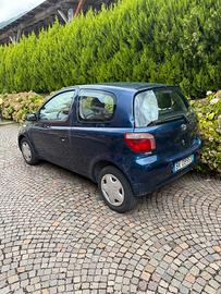 Toyota Yaris 1.0 Benzina – 2000 – 200.000 km