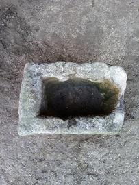 abbeveratoio/mangiatoia in pietra