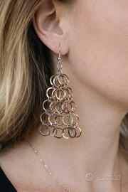 Orecchini pendenti lunghi a cerchi bicolore