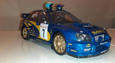 Subaru impreza in scala 1:8 da collezione 