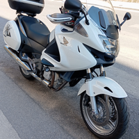 Honda Deauville 700