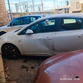 Opel Astra j