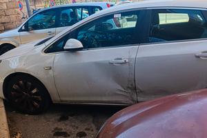 Opel Astra j