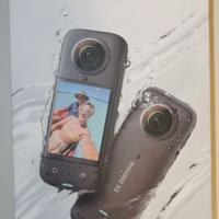 Insta360 X3 nuova con accessori