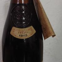 Bottiglia vino d'epoca. 