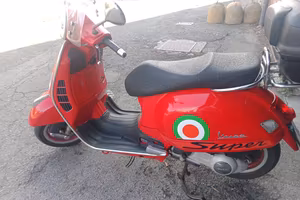 VESPA GTS 250 – ANNO 2006 – ROSSO DRAGON