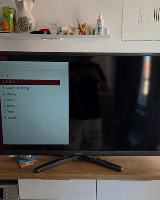 Hitachi 40 pollici Full HD - HDMI - SCART - VGA