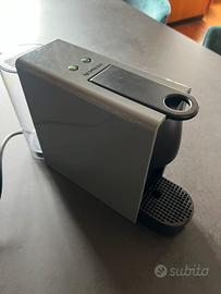 NESPRESSO ESSENZA MINI KRUPS