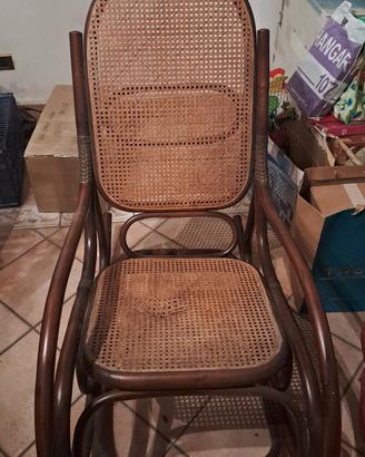Sedia a dondolo vintage 
