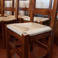 Sedie in legno massiccio