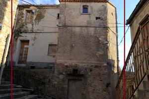 Immobile collabente (Zona Dietro le Rocche)