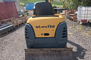 Komatsu pc15