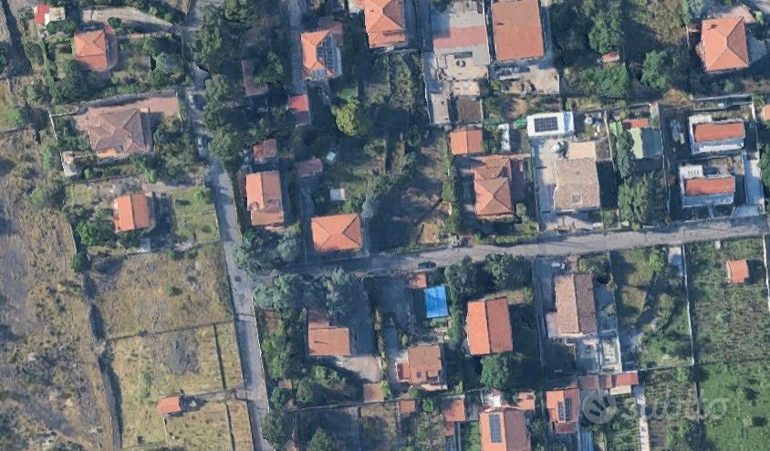 1100 MQ Terreno Edificabile - Vista 2