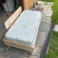 Lettino bimbi con materasso e spondina