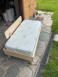 Lettino bimbi con materasso e spondina