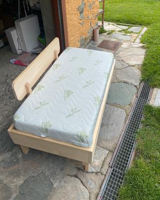 Lettino bimbi con materasso e spondina