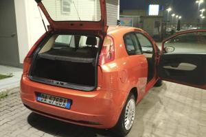 Fiat grande punto 1.3 mjt SI NEOPATENTATI