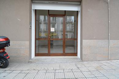 Locale Commerciale in buone condizioni in centro