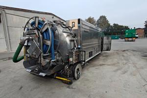 Autospurgo cisterna scarrabile in acciaio inox