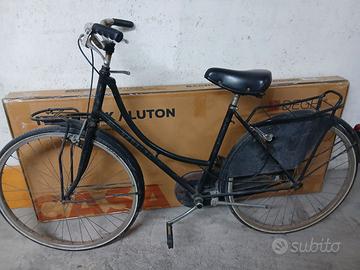 Bicicletta nera
