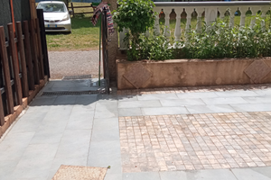 Casa autonoma con giardino