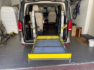 Pedana sollevatore carrozzina disabili elettirca